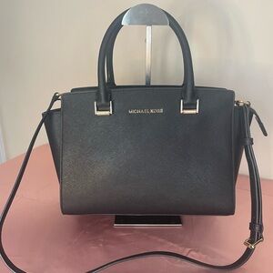 Authentic Michael Kors Purse  #061NC Saffiano leather Michael Kors Selma